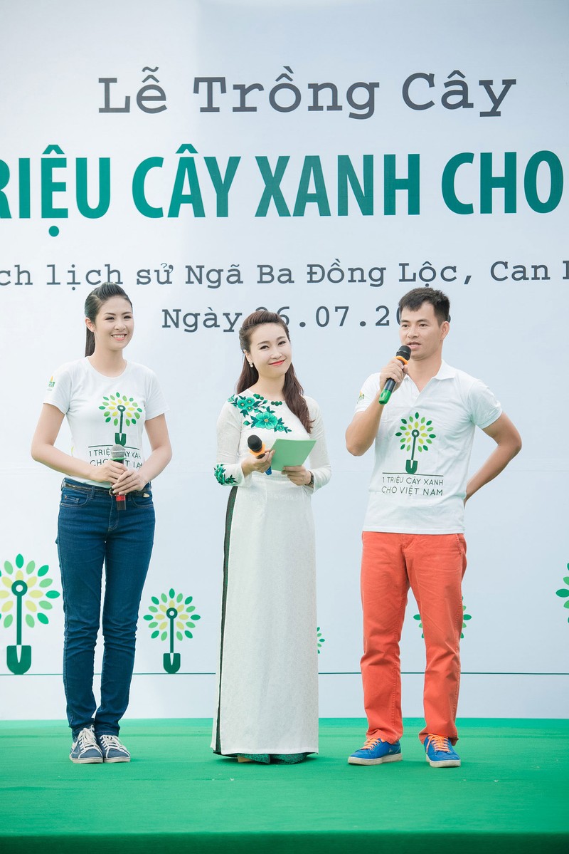 Hoa hau Ngoc Han gian di van dep rang ngoi-Hinh-3